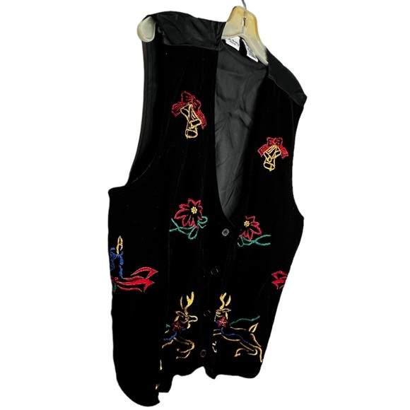 Vintage Bobbie Brooks Woman Christmas Holiday Black‎ Velvet Vest - Picture 4 of 6